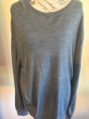 Men’s J Crew Heather Gray Merino Wool Sweater Sz Large